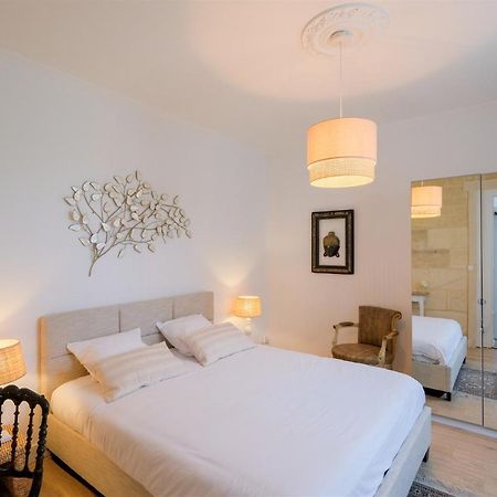 Les Suites D'Alienor-Suite Acanthe ペサック エクステリア 写真