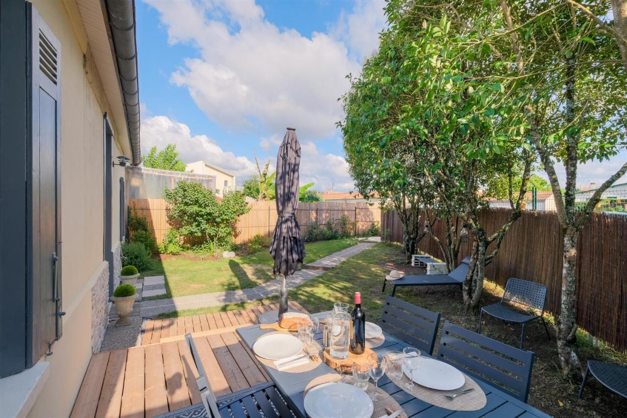 Les Suites D'Alienor-Suite Acanthe ペサック エクステリア 写真